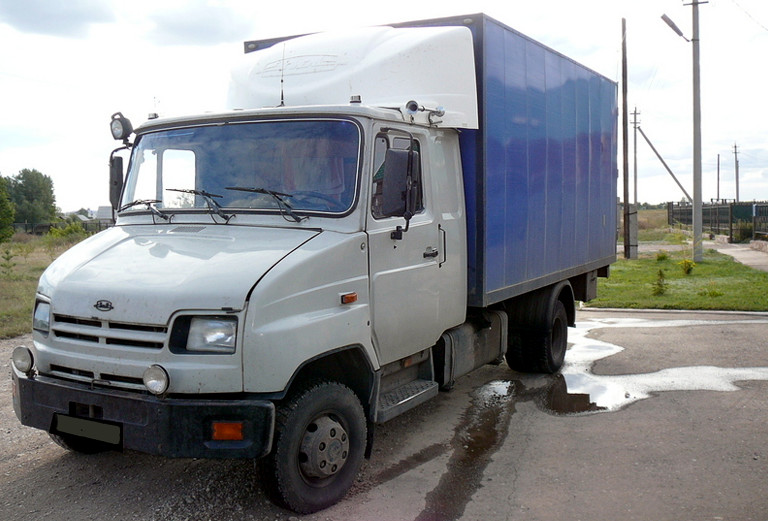 Заказать грузовую газель для перевозки мебели : Коробки из Екатеринбурга в Новый Уренгой